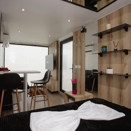 Villa 446 Tiny House *