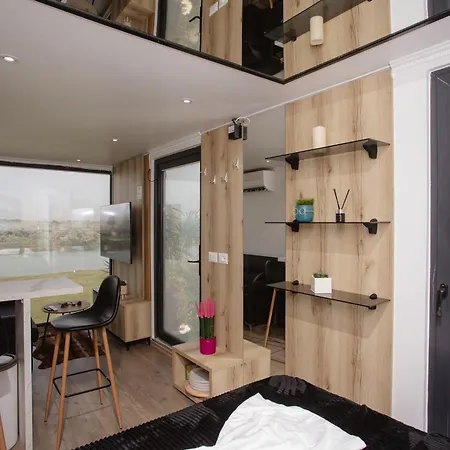 446 Tiny House Villa *