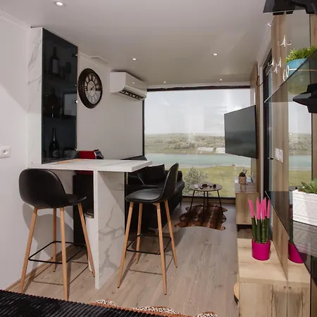 446 Tiny House * Široka